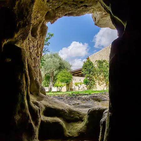Santolio Country Retreat - Relax In Masseria Siciliana Con Giardino E Vista 팔라쫄로 아크레이데