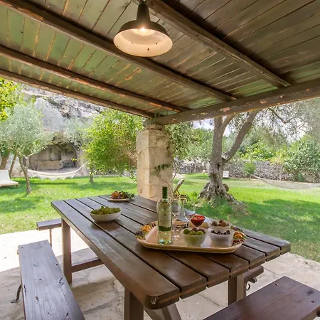 Santolio Country Retreat - Relax In Masseria Siciliana Con Giardino E Vista Palazzolo Acreide