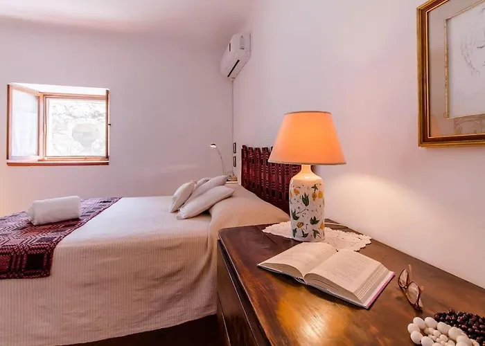 빌라 Santolio Country Retreat - Relax In Masseria Siciliana Con Giardino E Vista 팔라쫄로 아크레이데