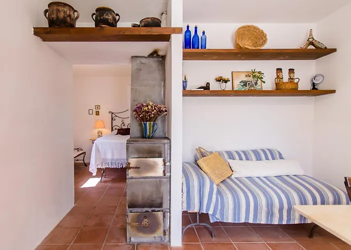 빌라 Santolio Country Retreat - Relax In Masseria Siciliana Con Giardino E Vista 팔라쫄로 아크레이데