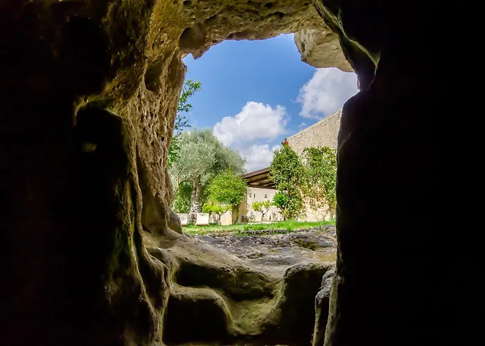 Santolio Country Retreat - Relax In Masseria Siciliana Con Giardino E Vista 팔라쫄로 아크레이데