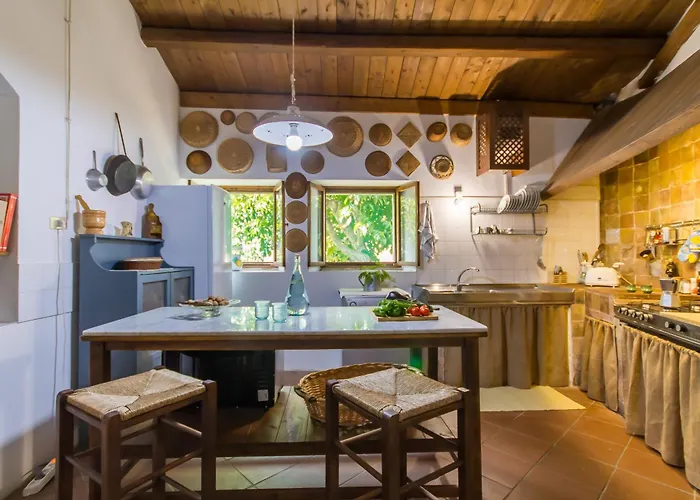 Santolio Country Retreat - Relax In Masseria Siciliana Con Giardino E Vista * 팔라쫄로 아크레이데
