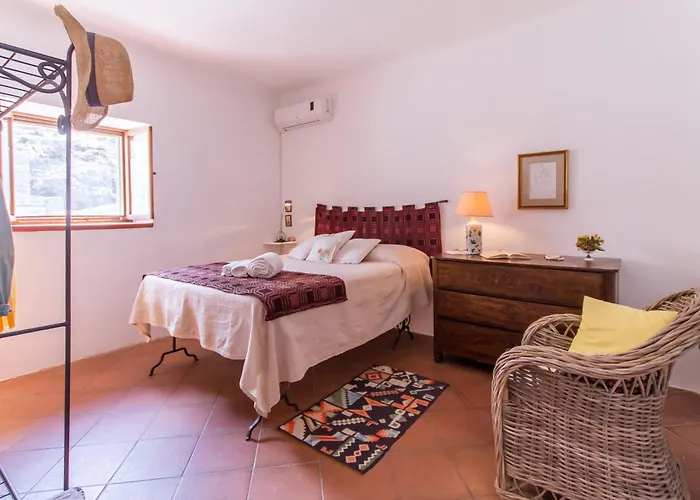 Santolio Country Retreat - Relax In Masseria Siciliana Con Giardino E Vista 팔라쫄로 아크레이데